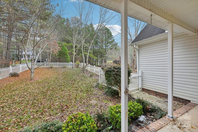 3543 Lake Bluff Drive, Sherrills Ford, NC 28673