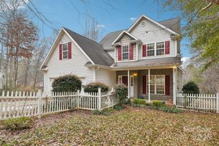 3543 Lake Bluff Drive, Sherrills Ford, NC 28673
