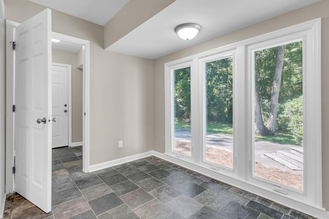 109 Halcyon Road, Summerville, SC 29483