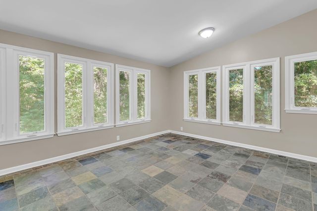 109 Halcyon Road, Summerville, SC 29483