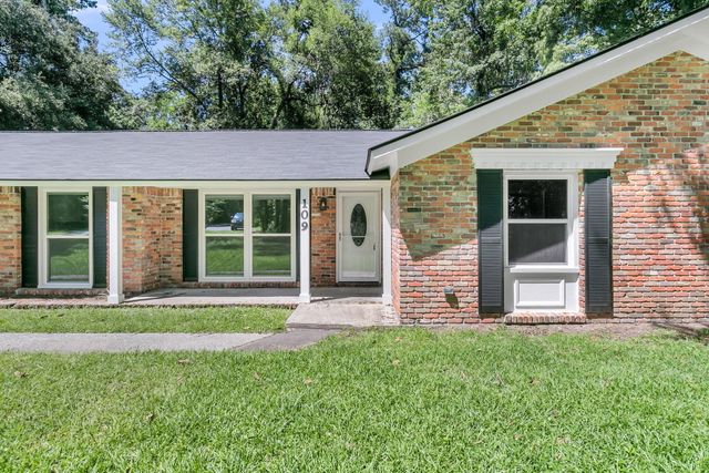 109 Halcyon Road, Summerville, SC 29483