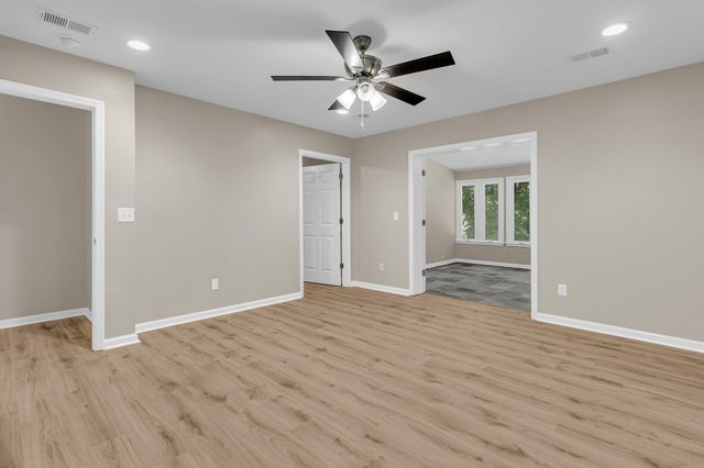 109 Halcyon Road, Summerville, SC 29483