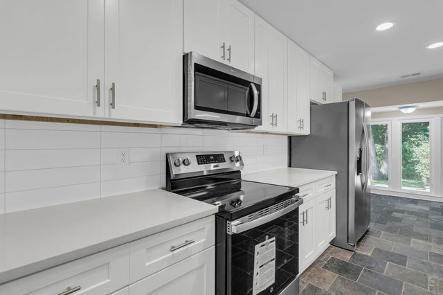 109 Halcyon Road, Summerville, SC 29483