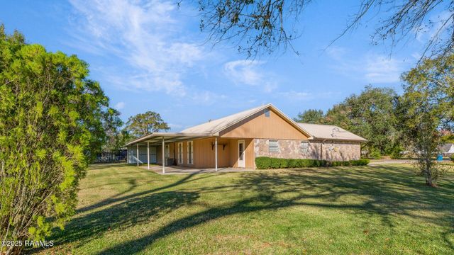204 Stephanie Drive, St. Martinville, LA 70582