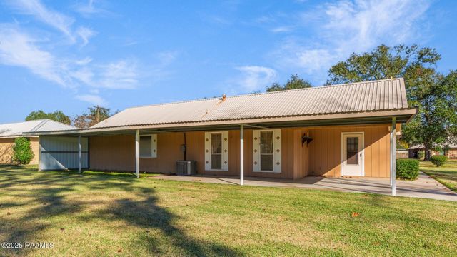 204 Stephanie Drive, St. Martinville, LA 70582