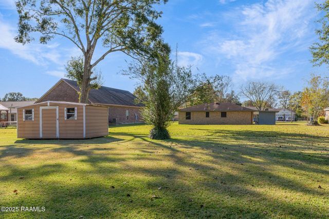 204 Stephanie Drive, St. Martinville, LA 70582