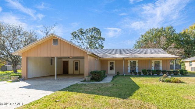 204 Stephanie Drive, St. Martinville, LA 70582