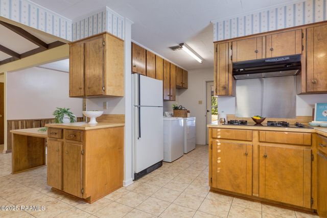 204 Stephanie Drive, St. Martinville, LA 70582