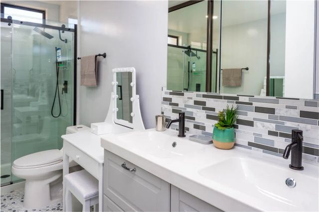 28817 Isleta Court, Cathedral City, CA 92234