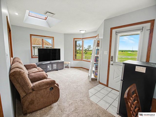 6100 W Waverly Road, Raymond, NE 68428