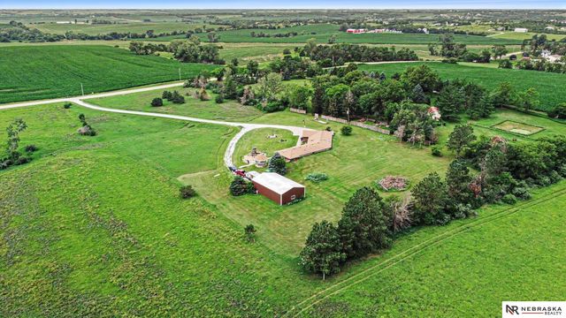 6100 W Waverly Road, Raymond, NE 68428