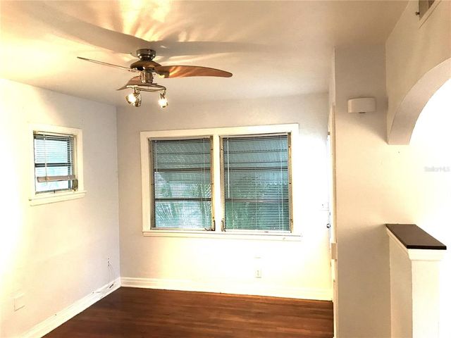 406 10 AVENUE NE, St Petersburg, FL 33701