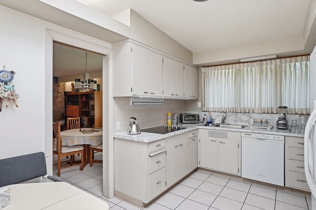 600 Florence Avenue, Evanston, IL 60202