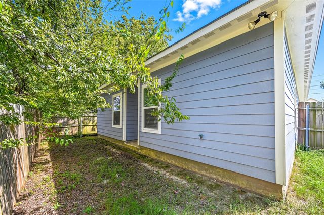 1714 Oneal Street, Greenville, TX 75401