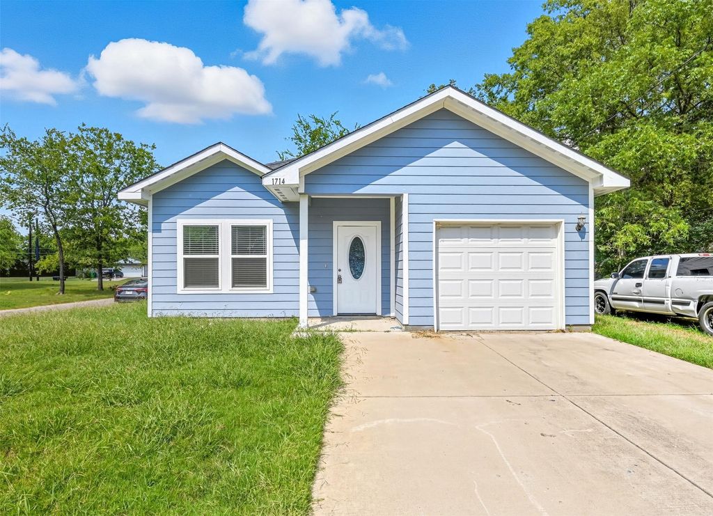 1714 Oneal Street, Greenville, TX 75401