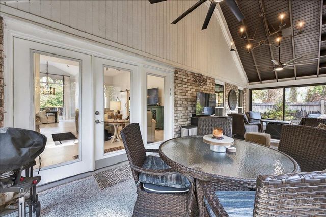 627 Bayshore Dr, Miramar Beach, FL 32550