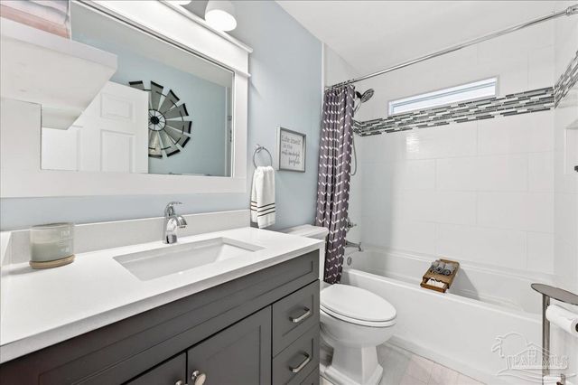 627 Bayshore Dr, Miramar Beach, FL 32550