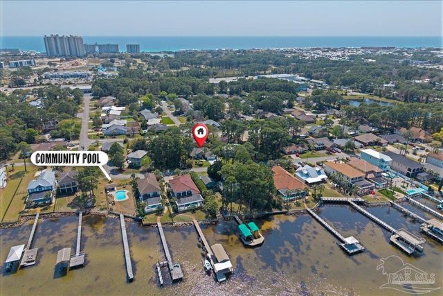 627 Bayshore Dr, Miramar Beach, FL 32550