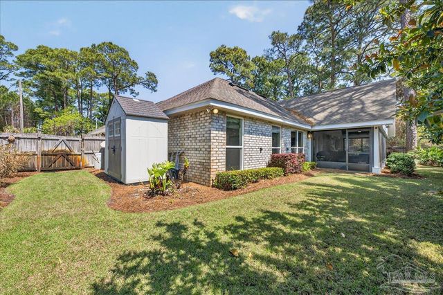 627 Bayshore Dr, Miramar Beach, FL 32550