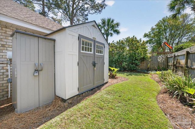 627 Bayshore Dr, Miramar Beach, FL 32550