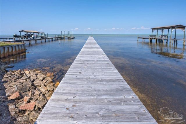 627 Bayshore Dr, Miramar Beach, FL 32550