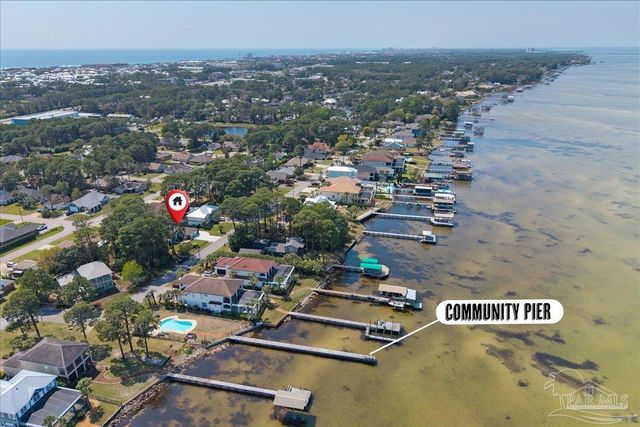 627 Bayshore Dr, Miramar Beach, FL 32550