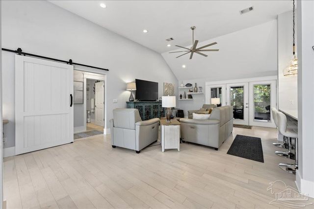 627 Bayshore Dr, Miramar Beach, FL 32550