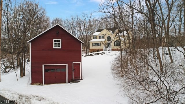 47 Ward Rd, Hardwick Twp., NJ 07825