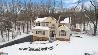 47 Ward Rd, Hardwick Twp., NJ 07825