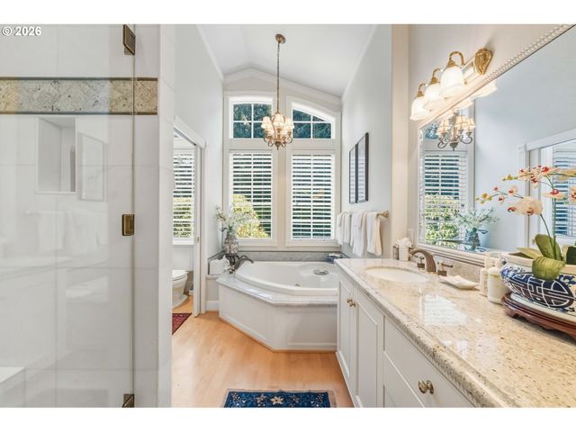 -1 WOODLAND Ln, Florence, OR 97439