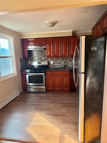 92 S Fulton Street, Westbury, NY 11590
