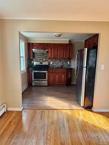 92 S Fulton Street, Westbury, NY 11590
