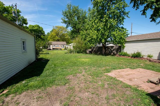 2102 55th Street, Des Moines, IA 50310