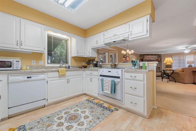 2 Charnela Lane, Hot Springs Village, AR 71909