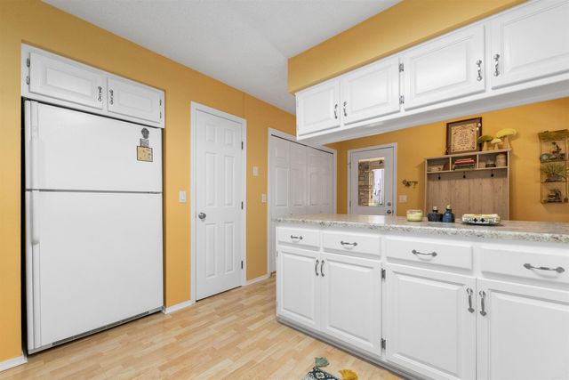 2 Charnela Lane, Hot Springs Village, AR 71909