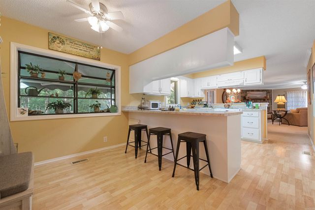 2 Charnela Lane, Hot Springs Village, AR 71909