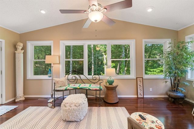 2 Charnela Lane, Hot Springs Village, AR 71909