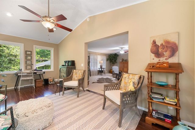 2 Charnela Lane, Hot Springs Village, AR 71909