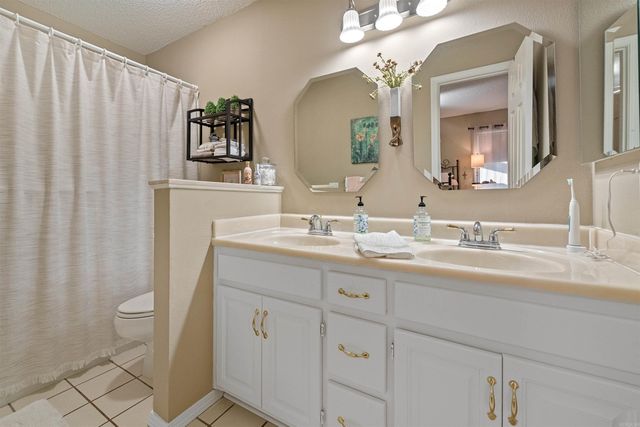 2 Charnela Lane, Hot Springs Village, AR 71909