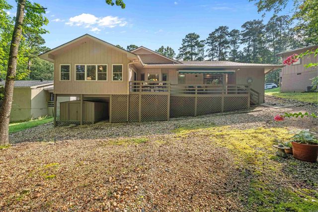 2 Charnela Lane, Hot Springs Village, AR 71909