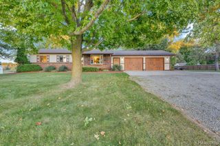 11056 N Irish Road, Otisville, MI 48463