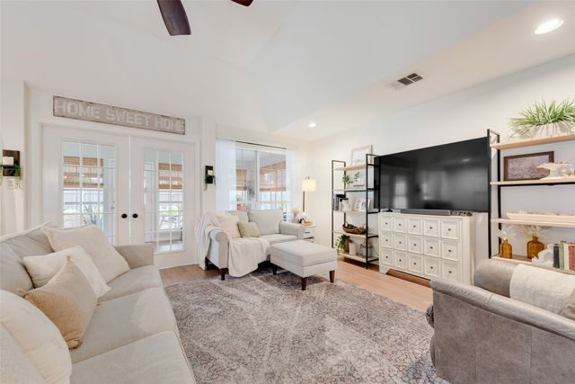 111 Princeton Circle, Forney, TX 75126