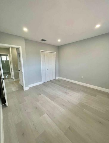 950 NW 36th Avenue 0, Miami, FL 33125