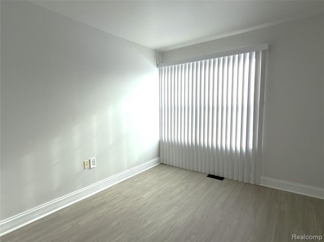 4213 Elizabeth Avenue, Canton, MI 48188