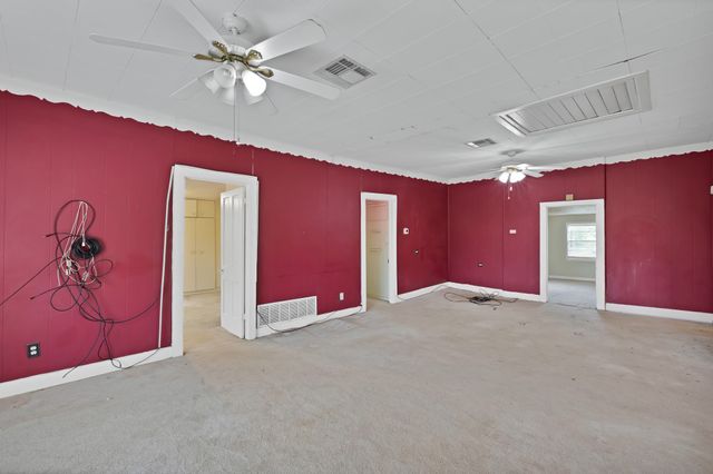 1402 SW County Road 1030 Road, Corsicana, TX 75110