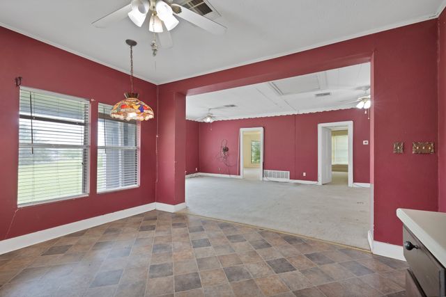 1402 SW County Road 1030 Road, Corsicana, TX 75110