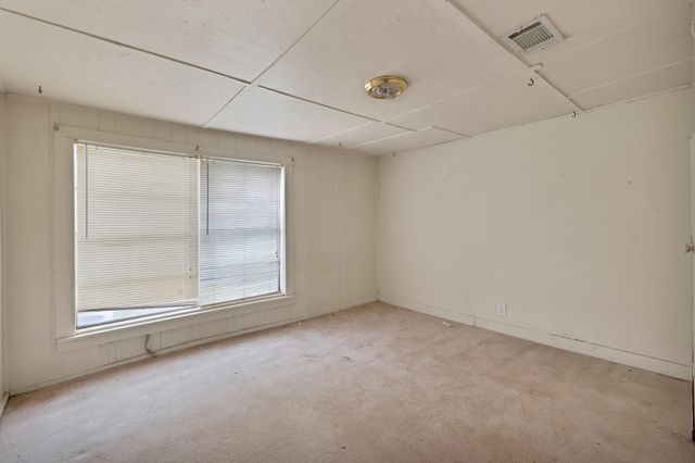 1402 SW County Road 1030 Road, Corsicana, TX 75110
