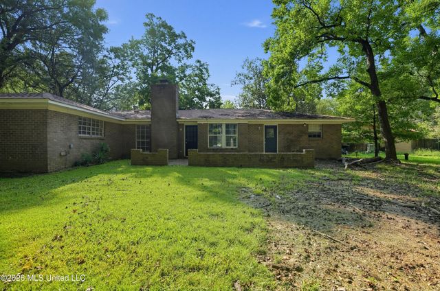 104 Roanwood Court, Clinton, MS 39056