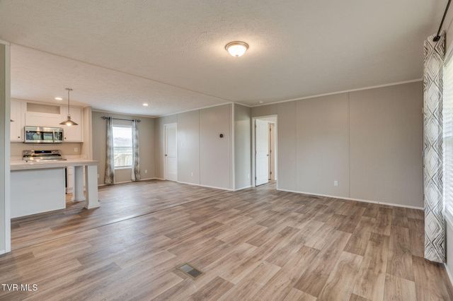 192 Meadow View Road, Rogersville, TN 37857