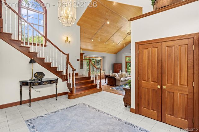 905 Spring Drive, Northville Township, MI 48167